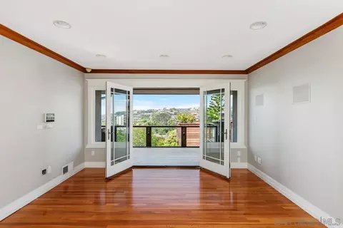 2717 Hidden Valley Rd, La Jolla, CA 92037 photo 8