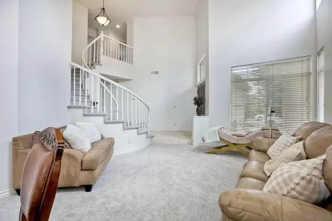 2479 Golfcrest Loop, Chula Vista, CA 91915 photo 5