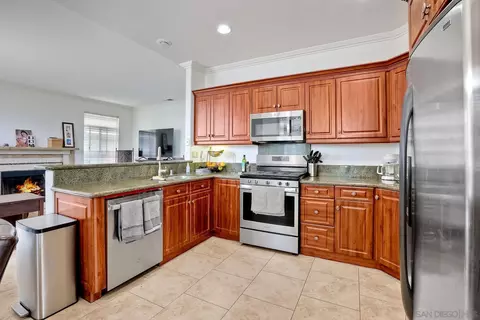 2479 Golfcrest Loop, Chula Vista, CA 91915 photo 8