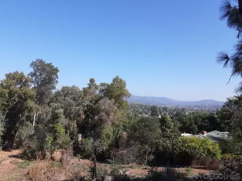 1737 Grove Rd, El Cajon, CA 92020 photo 2