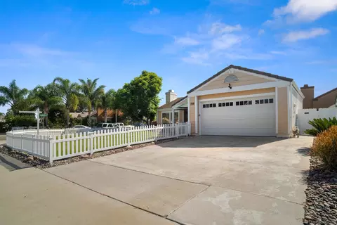 770 Sunningdale Dr, Oceanside, CA 92057 photo 3