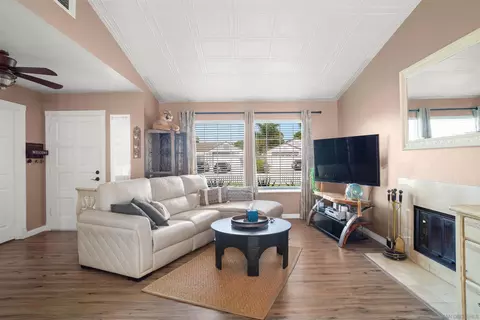 770 Sunningdale Dr, Oceanside, CA 92057 photo 8