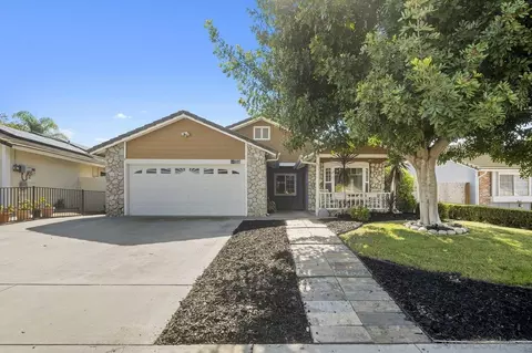 607 Maybritt Cir, San Marcos, CA 92069