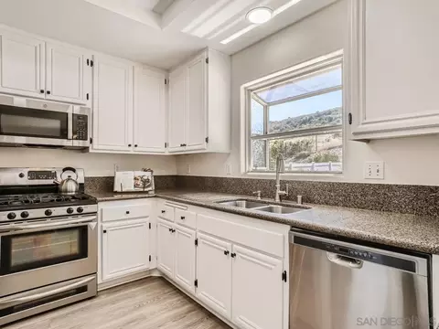 8515 Mesa Heights Rd, Santee, CA 92071 photo 10