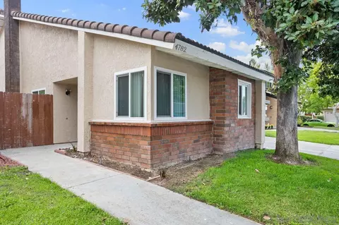 4782 Adler Way, Oceanside, CA 92057 photo 2
