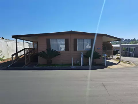 1010 E Bobier Dr #197, Vista, CA 92084 photo 2