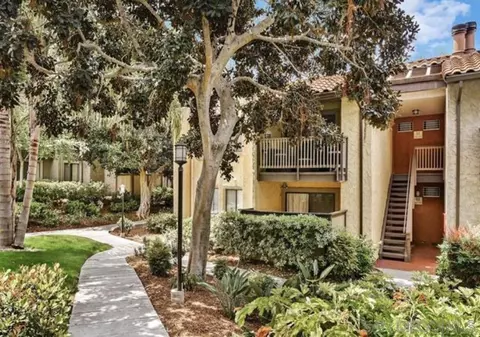 9939 Azuaga St #H205, San Diego, CA 92129