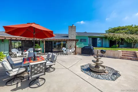 1070 Barsby St, Vista, CA 92084 photo 40