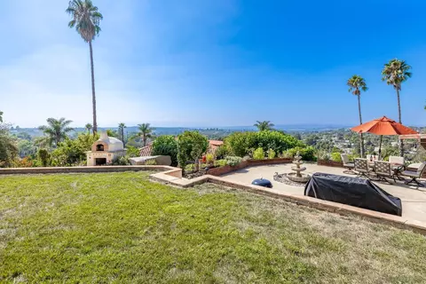 1070 Barsby St, Vista, CA 92084 photo 34