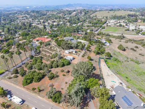 1070 Barsby St, Vista, CA 92084 photo 69