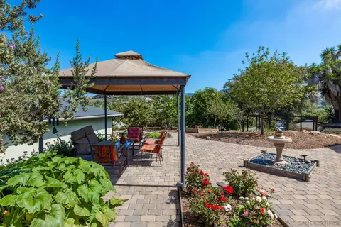 1070 Barsby St, Vista, CA 92084 photo 48