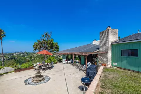 1070 Barsby St, Vista, CA 92084 photo 42