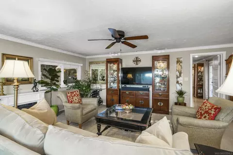 9752 Grape, Escondido, CA 92027 photo 5