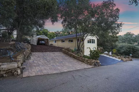 9752 Grape, Escondido, CA 92027 photo 41