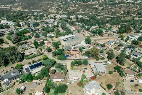 1340 La Cresta Blvd, El Cajon, CA 92021 photo 2