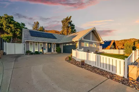 10860 Len St, Santee, CA 92071