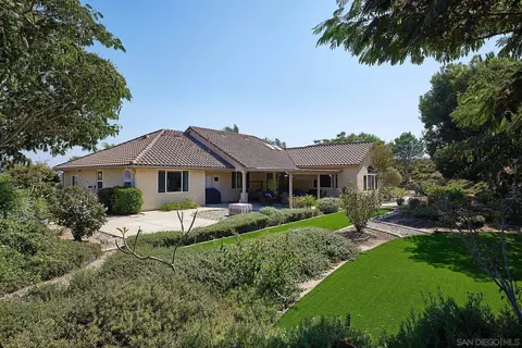 1277 Daxi Ln, Escondido, CA 92029 photo 31
