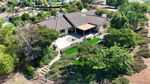 1277 Daxi Ln, Escondido, CA 92029 photo 43