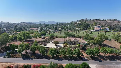 1277 Daxi Ln, Escondido, CA 92029 photo 38