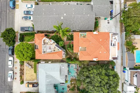 Exterior - 914 Agate St #E, San Diego, CA 92109 photo 2 of 3