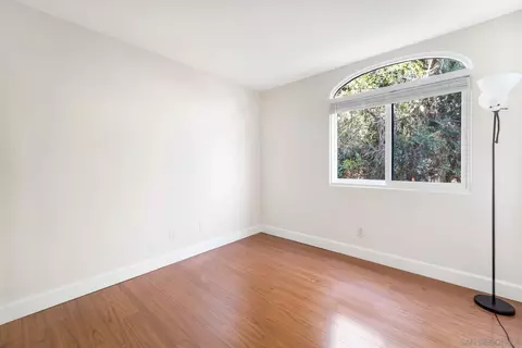 Other - 914 Agate St #E, San Diego, CA 92109 photo 1 of 1