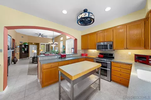 2460 Eagle Valley Dr, Chula Vista, CA 91914 photo 11
