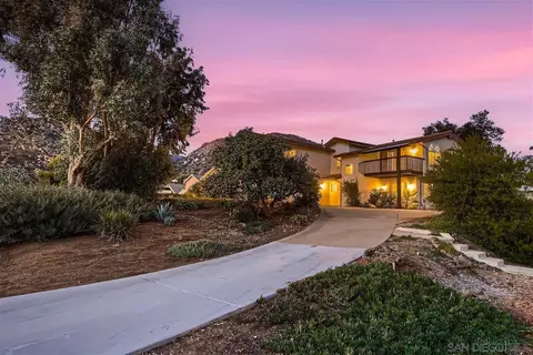15671 Cathedral Way, Ramona, CA 92065 photo 2