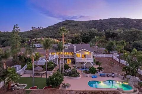 338 Galloway Valley Ct, Alpine, CA 91901