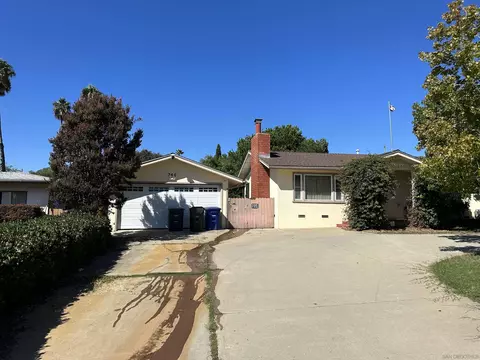 746 Osborne St, Vista, CA 92084