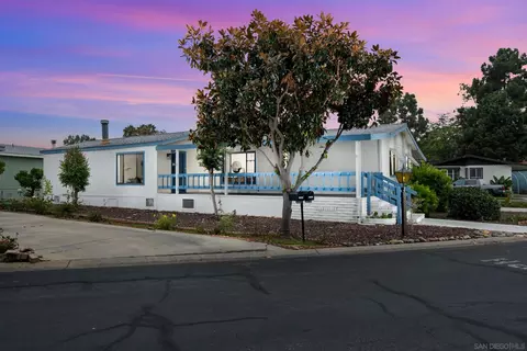 5117 Don Rodolfo Dr, Carlsbad, CA 92010