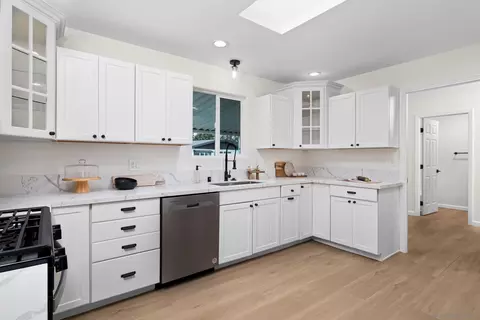 5117 Don Rodolfo Dr, Carlsbad, CA 92010 photo 15