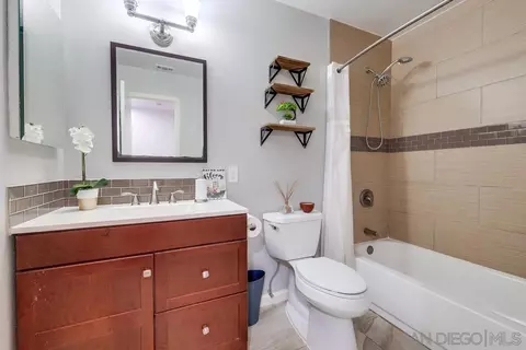 1020 Harding St, Escondido, CA 92027 photo 17
