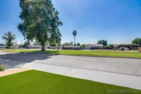 1020 Harding St, Escondido, CA 92027 photo 32