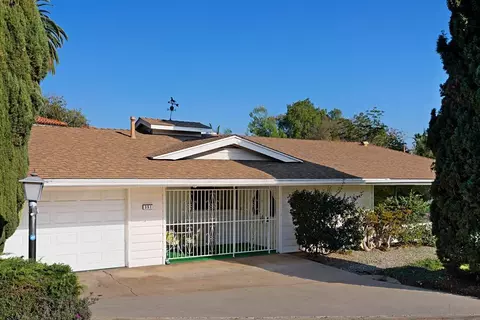 351 Cypress Crest Ter, Escondido, CA 92025