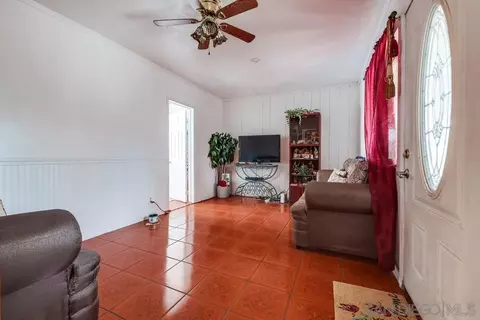 945 S Orange St, Escondido, CA 92025 photo 7