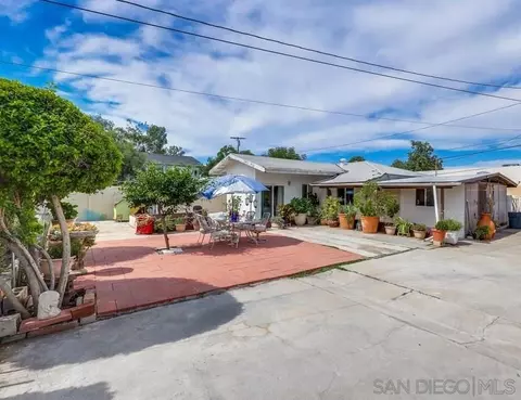 945 S Orange St, Escondido, CA 92025