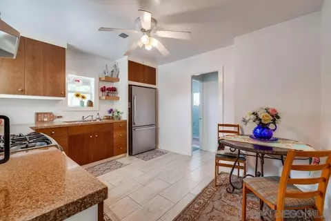 945 S Orange St, Escondido, CA 92025 photo 9