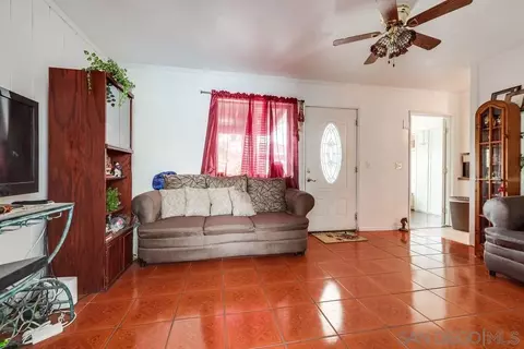 945 S Orange St, Escondido, CA 92025 photo 8