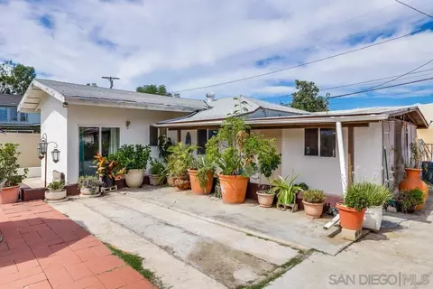945 S Orange St, Escondido, CA 92025 photo 3