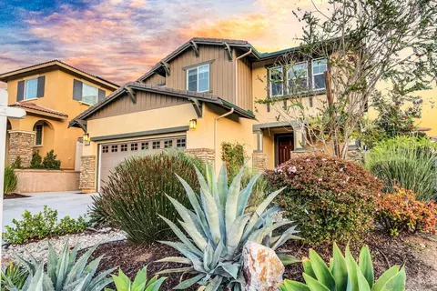 35615 Garrano Ln, Fallbrook, CA 92028 photo 2