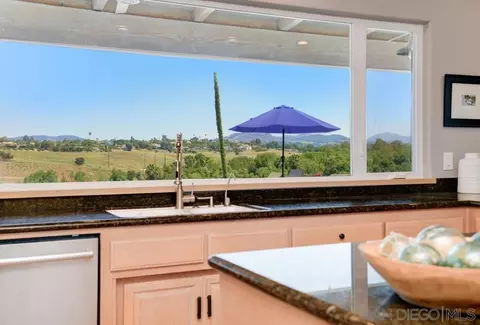 1834 Winterwarm Dr, Fallbrook, CA 92028 photo 13