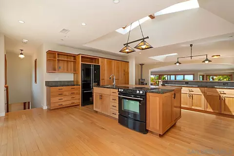 451 S Granados Ave, Solana Beach, CA 92075 photo 13