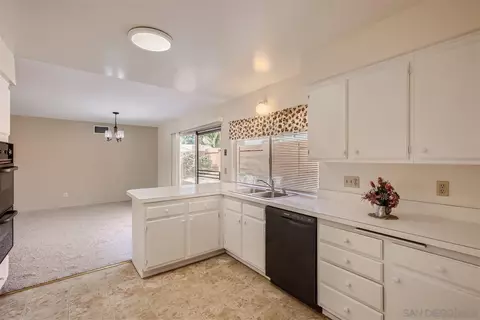 730 Boyle Ave, Escondido, CA 92027 photo 2