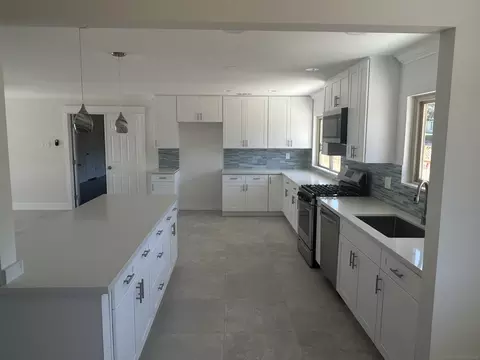 35 El Rancho Vis, Chula Vista, CA 91910