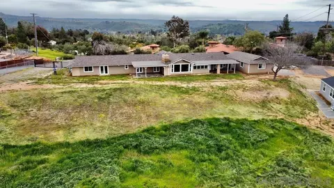 13822 Northcrest Ln, Poway, CA 92064 photo 3