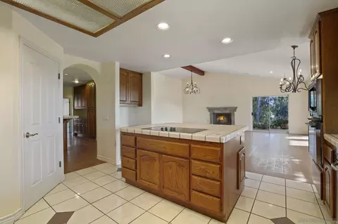 7930 Artesian Rd, San Diego, CA 92127 photo 10