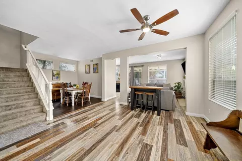 44608 Clover Ln, Temecula, CA 92592 photo 2
