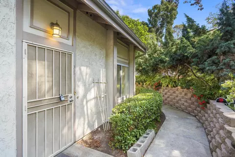 5430 Baltimore Dr #28, La Mesa, CA 91942 photo 6