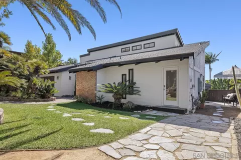 365 Fulvia St, Encinitas, CA 92024 photo 2