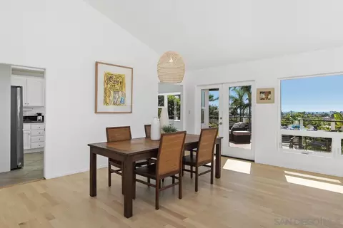 365 Fulvia St, Encinitas, CA 92024 photo 9